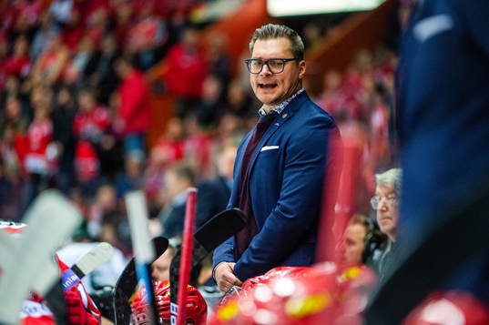 Modos tränare Björn Hellkvist