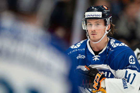 Petteri Nikkilä #41, FIN