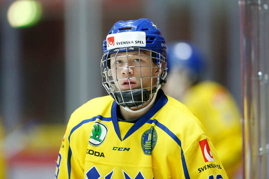 Lucas Raymond #18, SWE