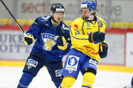 Mikko Kokkonen #4, FIN and Lucas Raymond #18, SWE