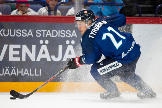 Juhani Tyrväinen #21, FIN