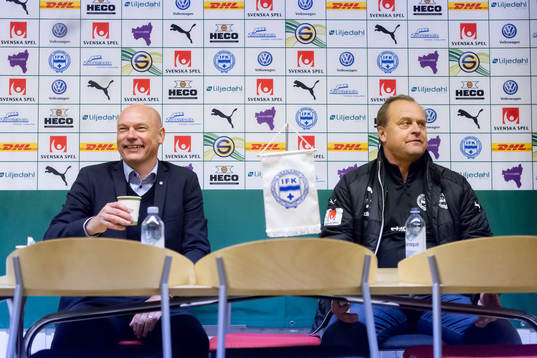 Malmö FFs tränare Uwe Rösler och Värnamos tränare