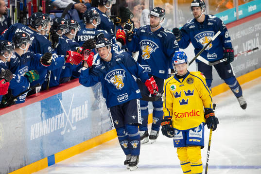 Miro Aaltonen #15, FIN celebrating 2-0 goal