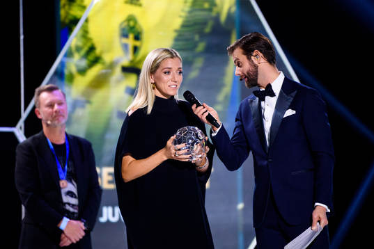Linda Sembrant tilldelas priset Årets back