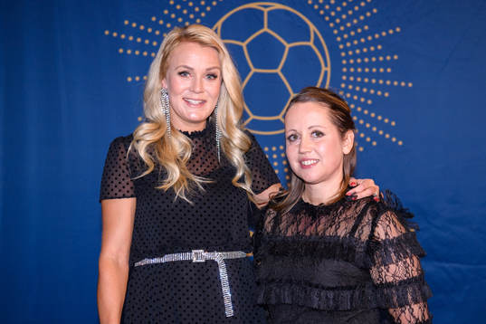 Josefine Öqvist med sällskap