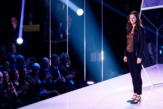 Lotta Schelin prisutdelare Årets Forward