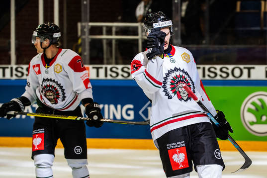 Theodor Lennström of Frölunda looks dejected