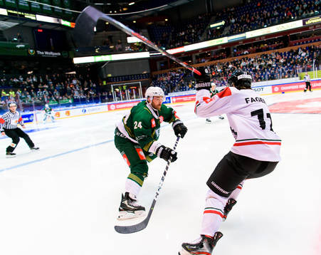 Jonathon Blum of Färjestad and Samuel Fagemo of Frölunda