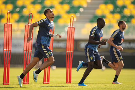 Rovin Quaison of the Swedish national football team