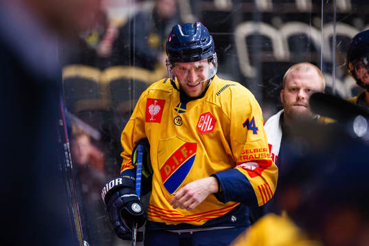 Tom Wandell of Djurgården in pain