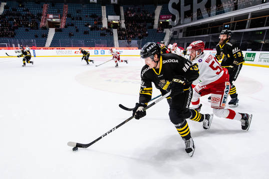 s Johan Porsberger och Timrås Tim Wahlgren