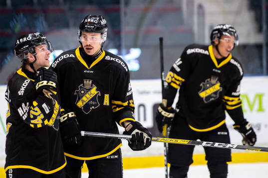 s Oskar Drugge och Robin Jacobsson deppar