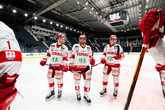 Timrås Johan Lindholm och Tim Wahlgren jublar med