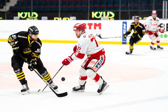 s Sam Marklund och Timrås Sebastian Ohlsson