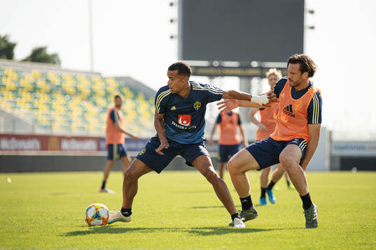 Robin Quaison and Gustav Svensson of the Swedish national
