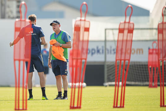 Andreas Granqvist and head coach Janne Andersson of the