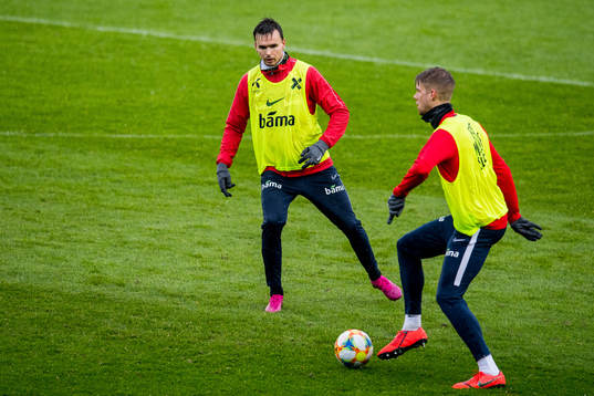 Ole Kristian Selnæs and Kristoffer Ajer of Norway