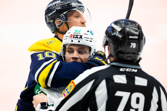 s Martin Thörnberg och Rögles Leon Bristedt