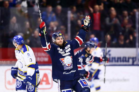 Linköpings Andrew Gordon jublar