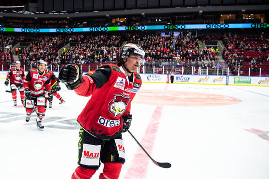 Malmö Redhawks Marcus Björk jublar