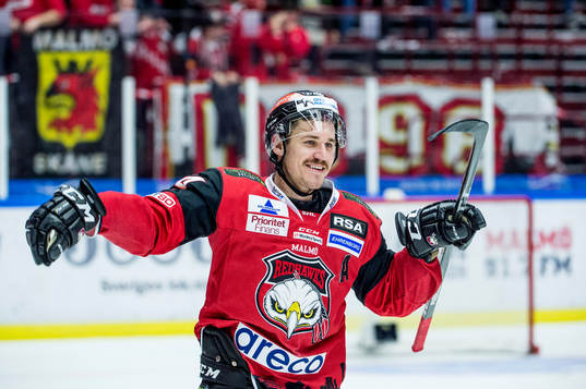 Malmö Redhawks Jesper Jensen Aabo jublar