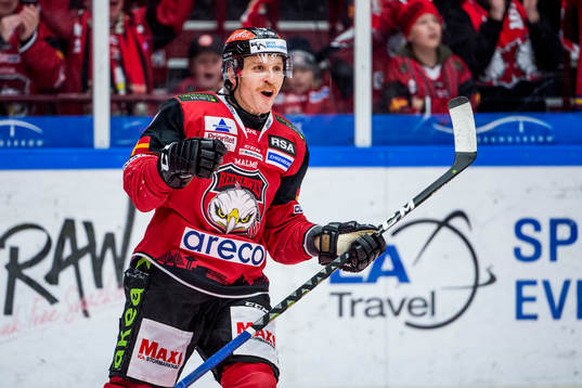 Malmö Redhawks Frederik Storm jublar