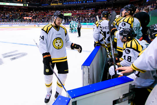 Brynäs Emil Molin deppar