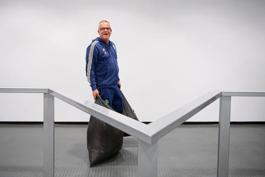 Bläddra bland fler bilder av Football, UEFA Euro Qualifier, Sweden, press conference & mixed zone
