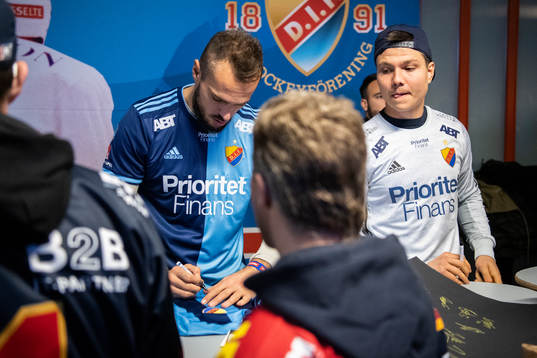 Djurgården Fotbolls Emir Kujovic och målvakt Benjamin