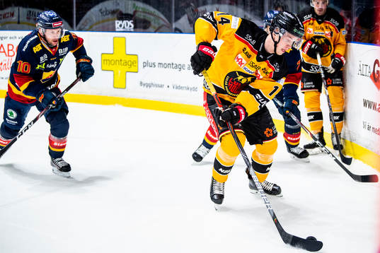 Luleås Jonas Berglund och Djurgårdens Niclas Bergfors