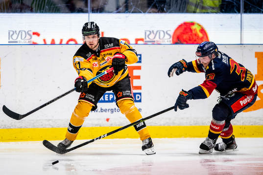 Luleås Petter Emanuelsson och Djurgårdens Linus Hultström