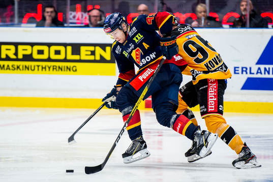 Djurgårdens Tom Nilsson och Luleås Robin Kovacs