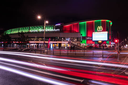 Arena Scandinavium exteriört innan ishockeymatchen i SHL
