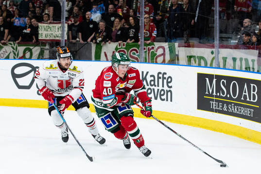 Örebros Jonathan Andersson och Frölundas Joel Mustonen