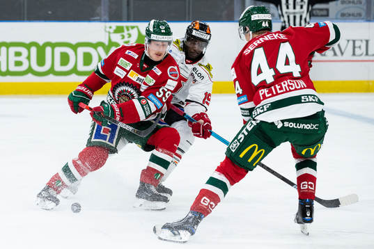 Frölundas Simon Hjalmarsson och Örebros Daniel Muzito
