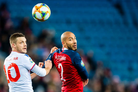 Solvi Vatnhamar of Faroe Islands and Haitam Aleesami of
