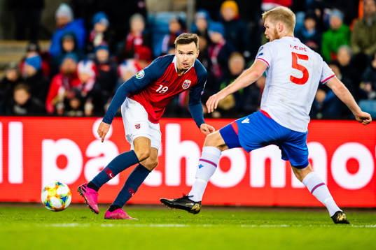 Ole Kristian Selnæs of Norway and Odmar Faero of Faroe