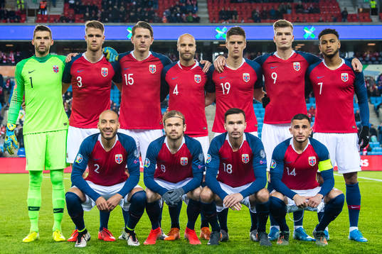 The starting eleven of Norway, from the top left; Rune
