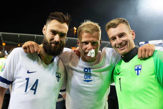 Tim Sparv #14, FIN, Paulus Arajuuri #2, FIN, Lukas Hradecky