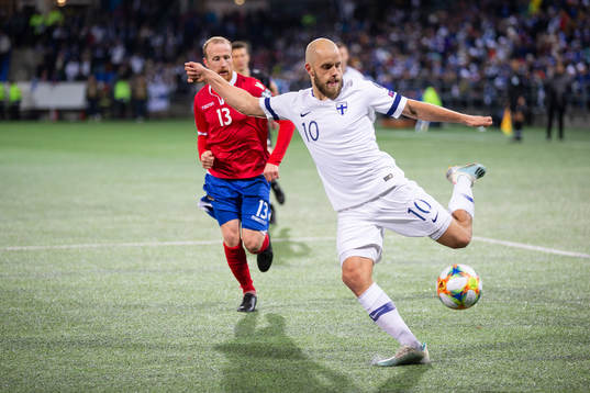Teemu Pukki #10, FIN, Martin Büchel #13, LIE