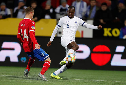 Livio Meier #14, LIE and Glen Kamara #6, FIN