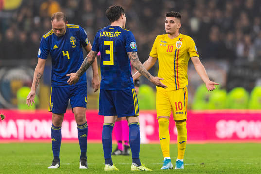 Andreas Granqvist and Victor Nilsson Lindelöf of Sweden