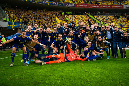 The team of Sweden celebrate