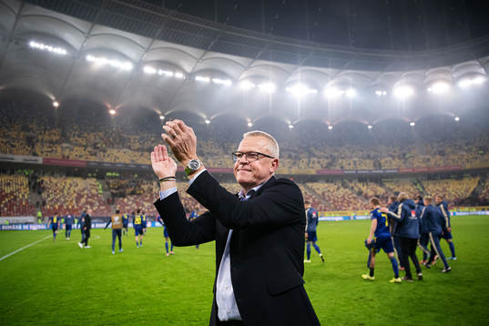 Janne Andersson, head coach of Sweden, celebrates