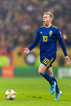 Emil Forsberg of Sweden reacts