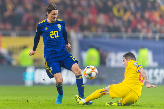 Kristoffer Olsson of Sweden and Nicolae Stanciu of Romania