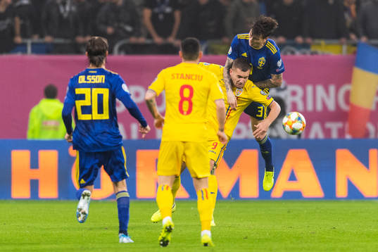 Victor Nilsson Lindelöf of Sweden and Nicolae Stanciu of