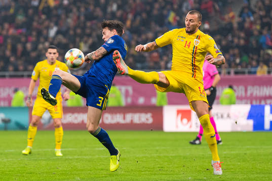Victor Nilsson Lindelöf of Sweden and Vasile Mogos of