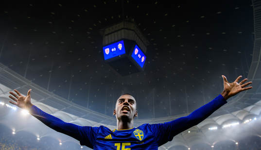 Alexander Isak of Sweden celebrates