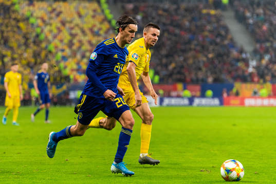 Kristoffer Olsson of Sweden and Nicusor Bancu of Romania
